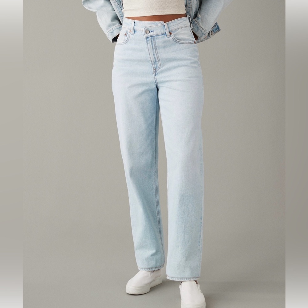 Light Blue High-Waisted Women Jeans
